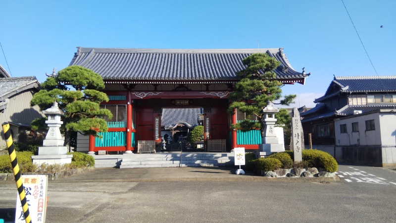 井戸寺の山門