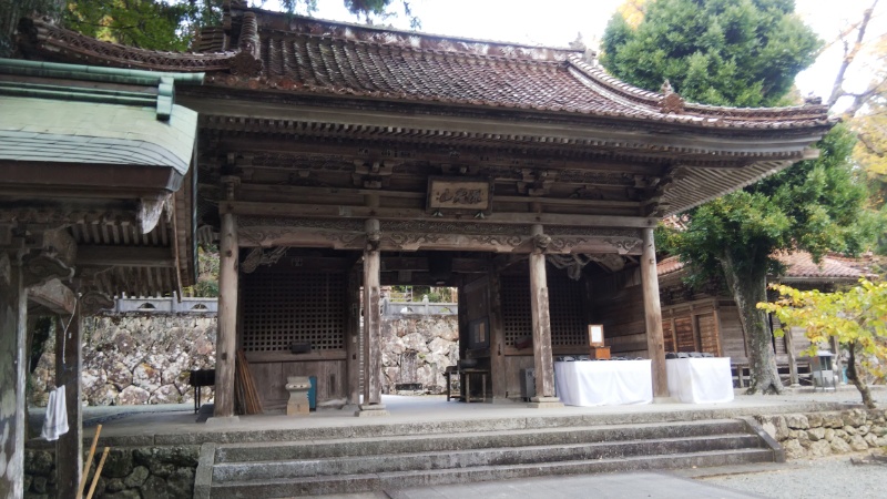 明石寺山門