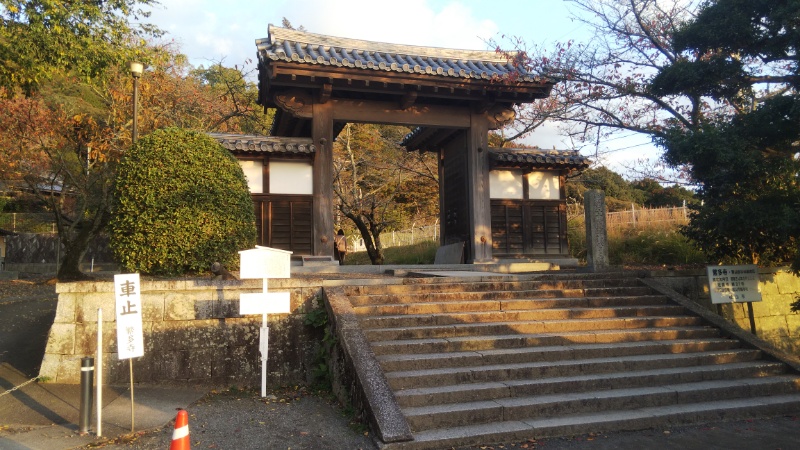 繁多寺山門